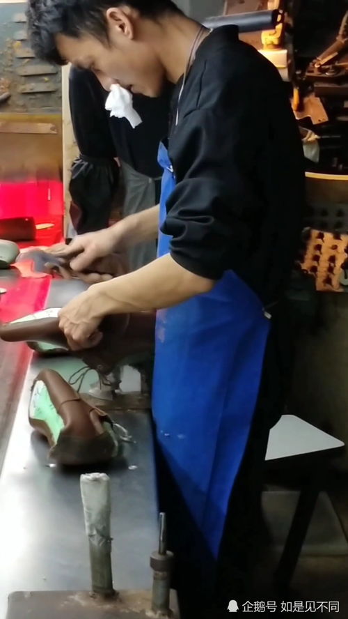 勤劳双手绘就幸福图景——工厂小哥的奋斗与小康生活